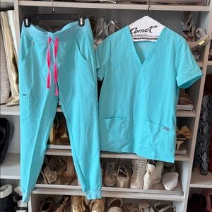 Figs Turquoise aqua Scrub set